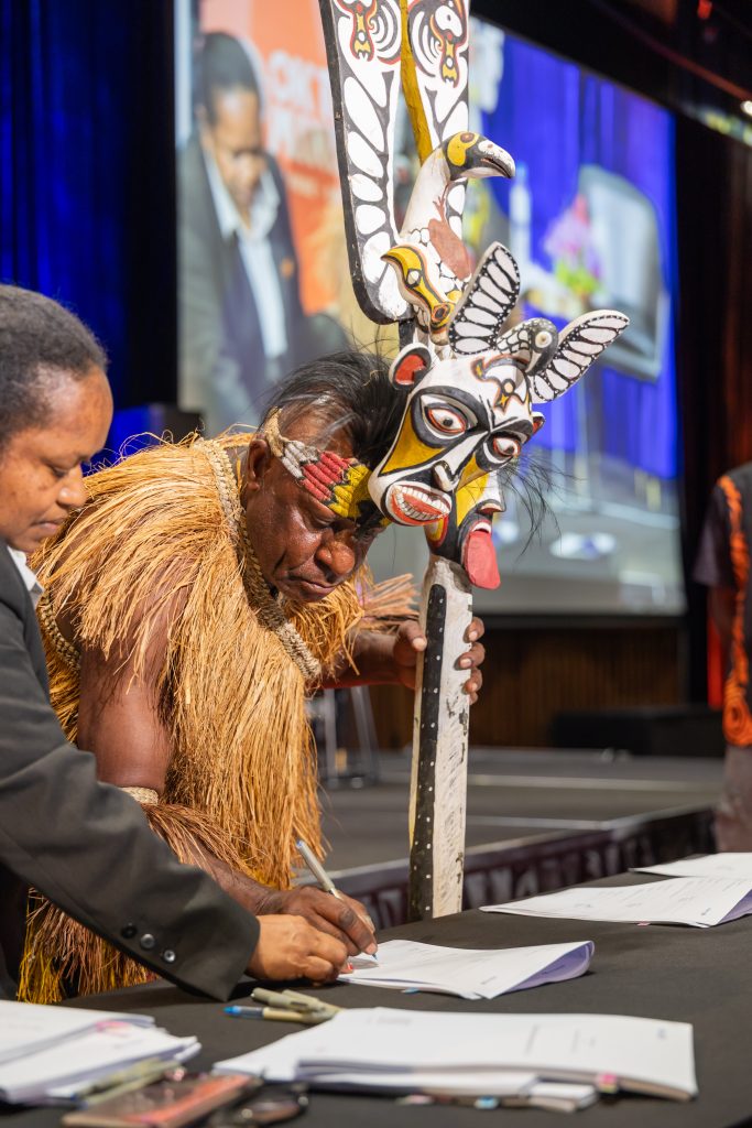 Ok Tedi signs historic 4th Community Mine Continuation Agreement