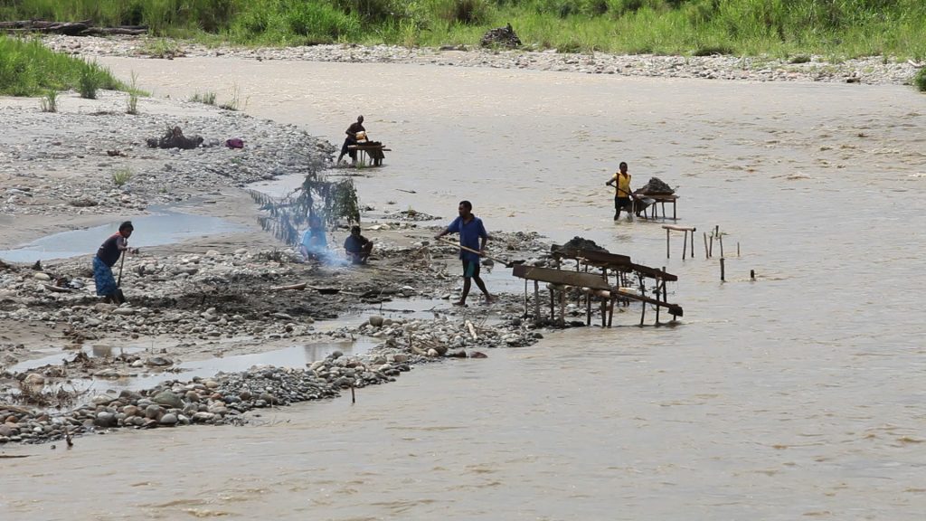 With gold prices at record highs and PNG’s alluvial mining revenue reaching K3.2 million in 2022, the country has seen a surge in small-scale mining—alongside a troubling rise in illegal and unregulated operations. File Picture of PNGCORE