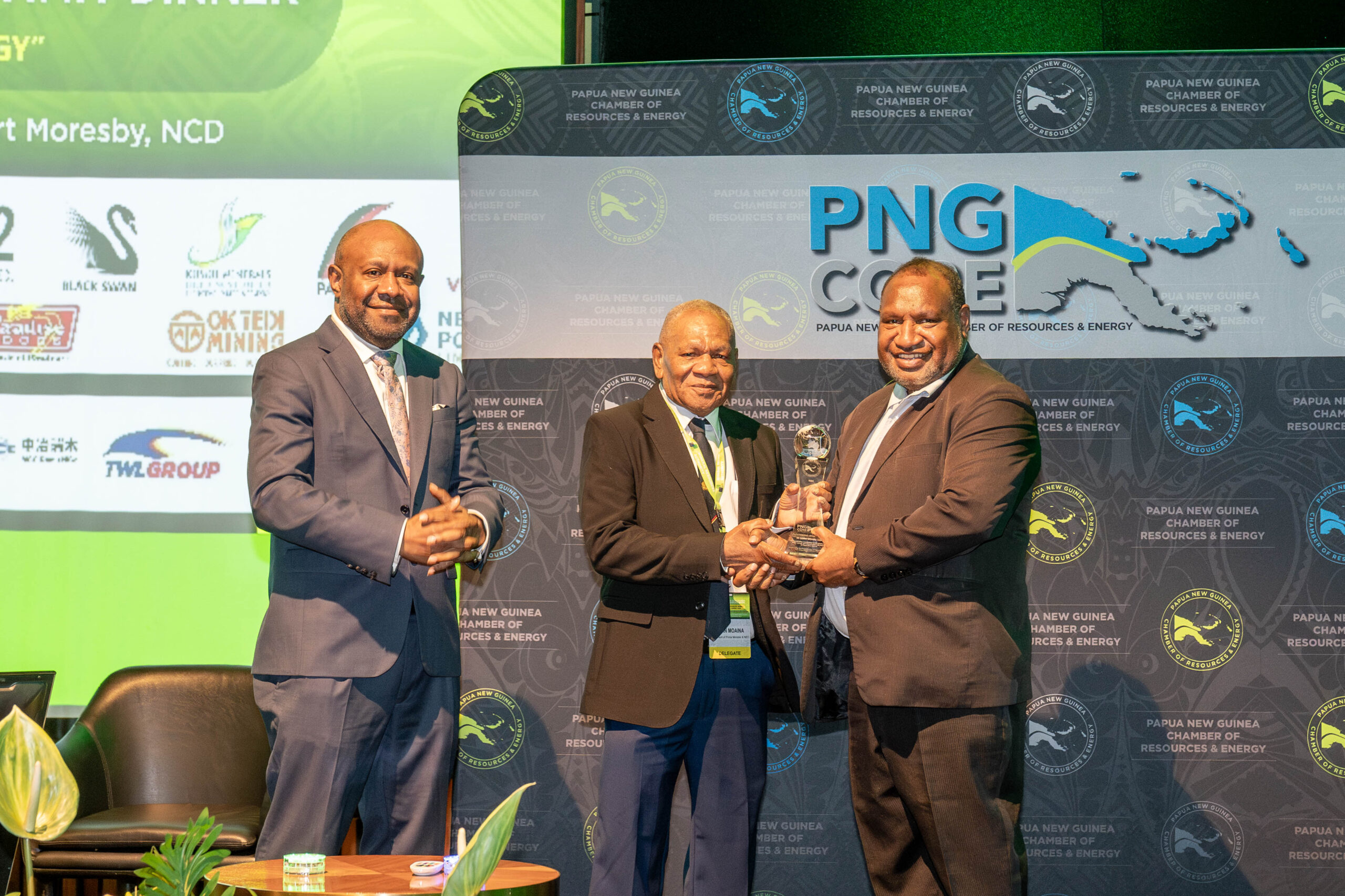 An award presentation at the PNG Resources Week 2025 gala dinner, Port Moresby